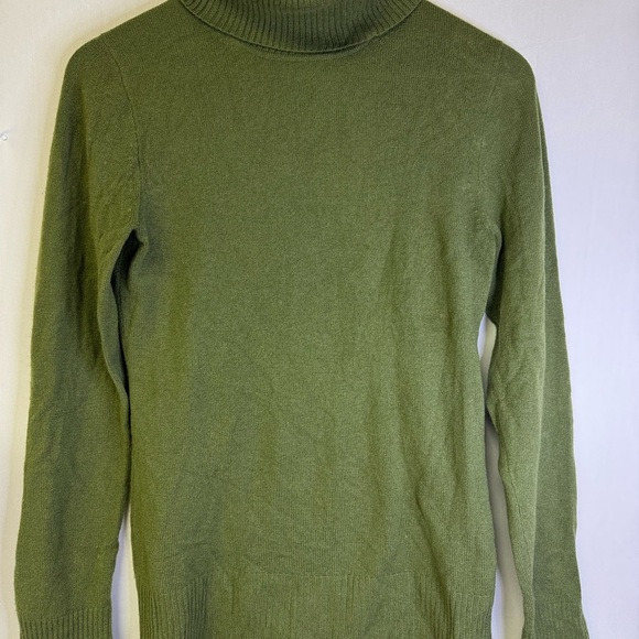 J. Crew Olive Turtleneck Sweater medium 100% cashmere - Picture 1 of 5